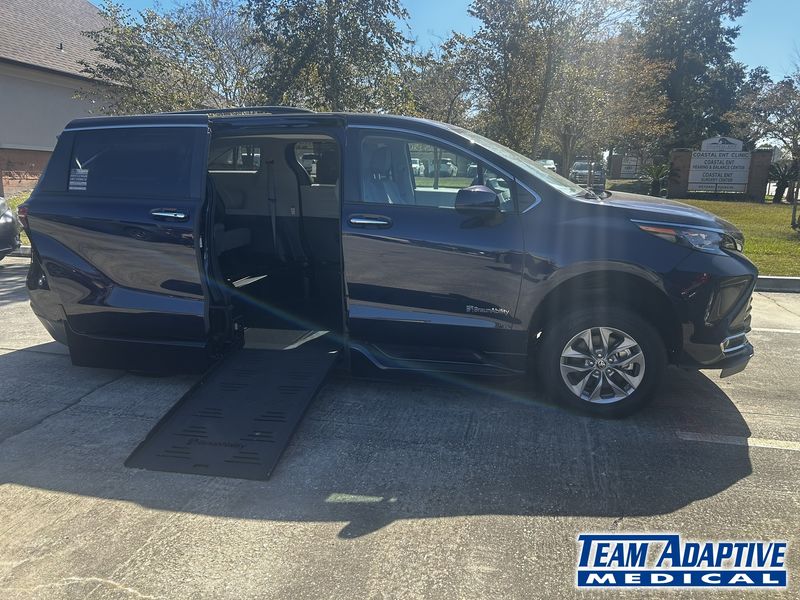 Used 2022 Toyota Sienna