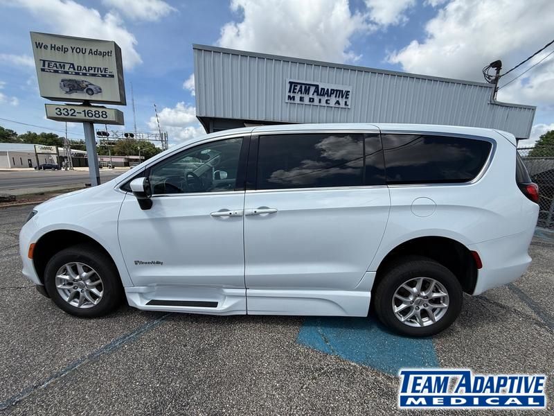 Used 2023 Chrysler Voyager