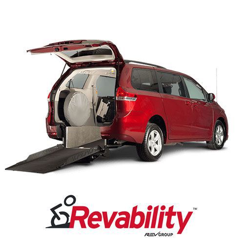 TOYOTA SIENNA ADVANTAGE RE